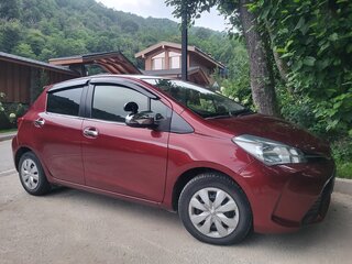 2014 Toyota Vitz III (XP130) Рестайлинг, пурпурный, 720000 рублей, вид 2