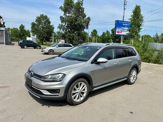 2015 Volkswagen Golf Alltrack VII, серебристый, 1700000 рублей, вид 1