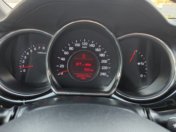 2014 Kia Ceed II, чёрный, 1100000 рублей - вид 9