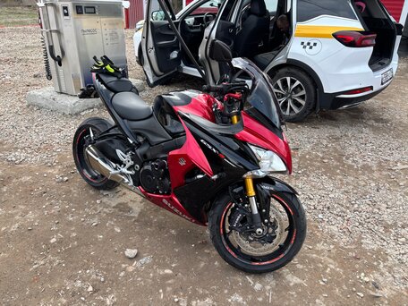 2016 Suzuki GSX-S 1000 F, красный, 800000 рублей, вид 4