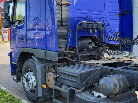 2014 Volvo FM, синий, 4500000 рублей, вид 4