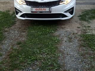 2019 Kia Optima IV Рестайлинг, белый, 1900000 рублей, вид 2
