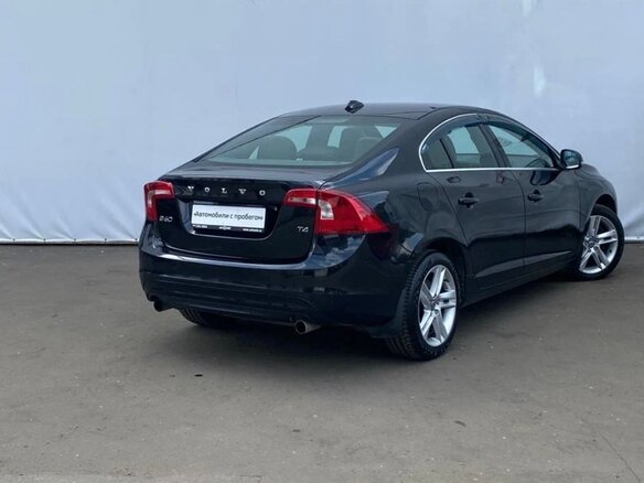 2013 Volvo S60 II Рестайлинг, чёрный, 1300000 рублей - вид 3