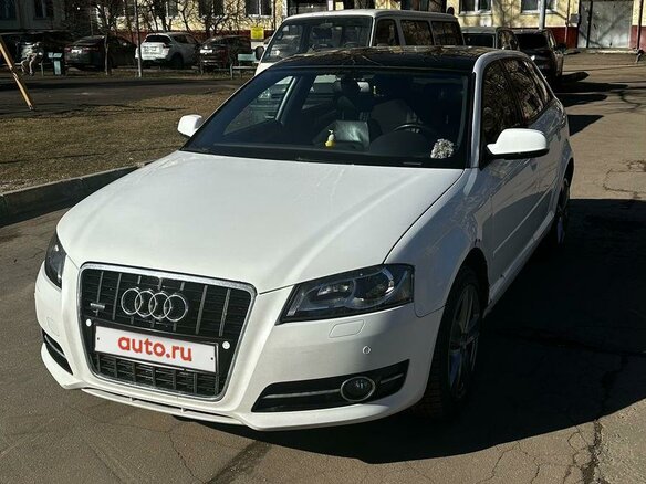 2010 Audi A3 II (8P) Рестайлинг 2, белый, 900000 рублей - вид 15
