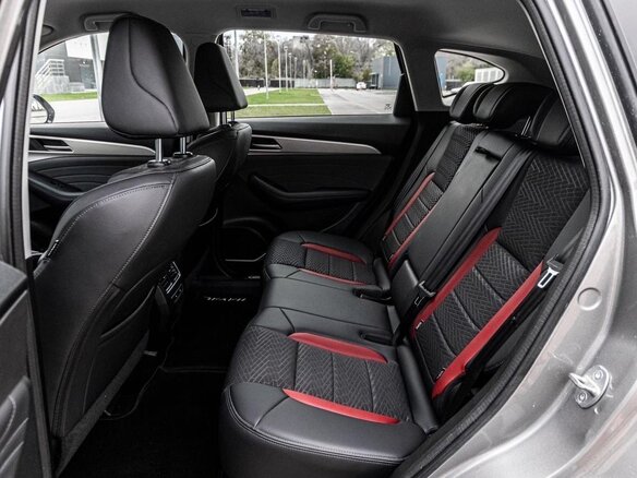 2022 Haval F7 I Рестайлинг, серый, 2150000 рублей - вид 6