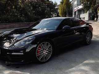 2017 Porsche Panamera Turbo II, чёрный, 8600000 рублей, вид 1