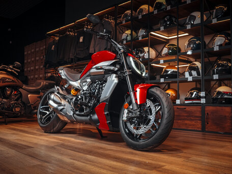 2026 Ducati XDiavel, красный, 3475000 рублей, вид 2
