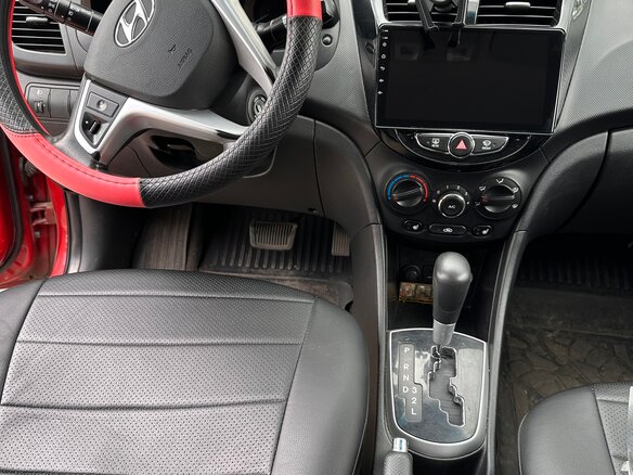 2013 Hyundai Accent IV, красный - вид 5