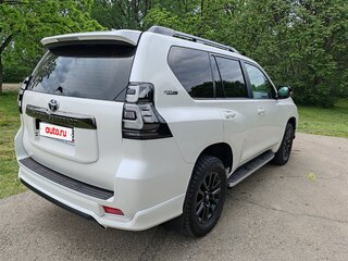 2021 Toyota Land Cruiser Prado 150 Series Рестайлинг 3, белый, 8750000 рублей, вид 5