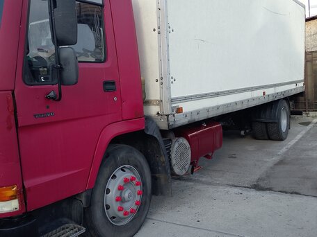 1991 Volvo FL, красный, 450000 рублей, вид 1