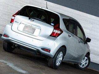 2019 Nissan Note II Рестайлинг, серебристый, 740000 рублей, вид 5