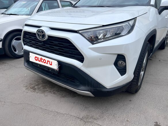 2022 Toyota RAV4 V (XA50), белый, 4100000 рублей - вид 10