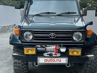 1995 Toyota Land Cruiser 70 Series, зелёный, 3200000 рублей, вид 2