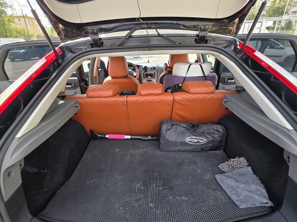 2010 Ford Focus II Рестайлинг, чёрный, 700000 рублей - вид 14