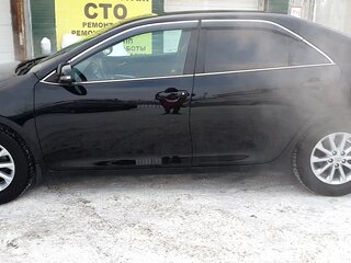 2015 Toyota Camry VII (XV50) Рестайлинг, чёрный, 1800000 рублей, вид 1