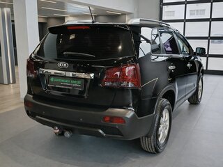 2012 Kia Sorento II, чёрный, 999000 рублей, вид 4