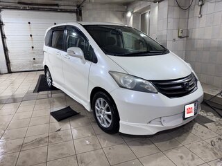 2009 Honda Freed I, белый, 990000 рублей, вид 1