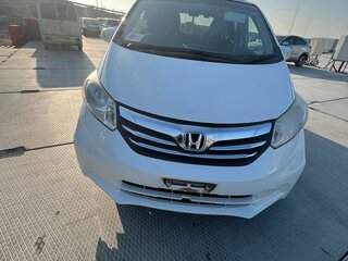 2012 Honda Freed I Рестайлинг, белый, 1270000 рублей, вид 1