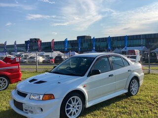 2000 Mitsubishi Lancer Evolution VI, белый, 4400000 рублей, вид 1