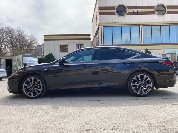 2019 Lexus ES 350 VII, чёрный, 4400000 рублей - вид 11