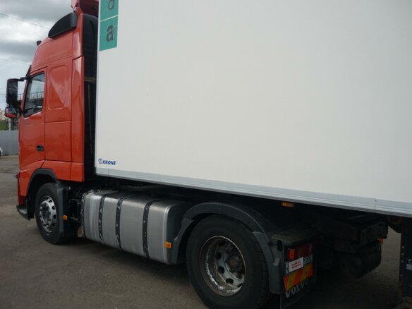 2013 Volvo FH, красный, 7800000 рублей - вид 16