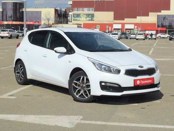 2015 Kia Ceed II Рестайлинг, белый - вид 7