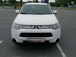 2012 Mitsubishi Outlander III, белый, 1570000 рублей, вид 1
