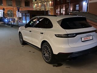 2019 Porsche Cayenne S III, белый, 8300000 рублей, вид 4