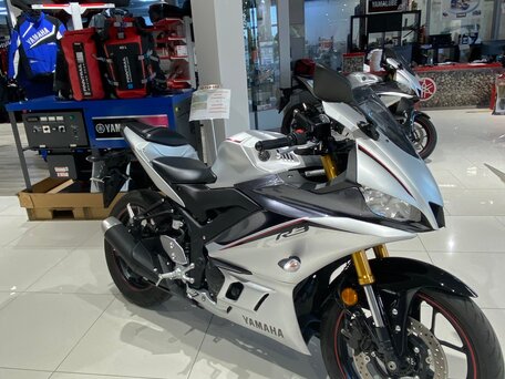2019 Yamaha YZF-R3, серый, 750000 рублей, вид 2