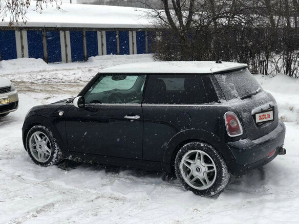 2007 Mini Hatch Cooper II (R56), чёрный - вид 3