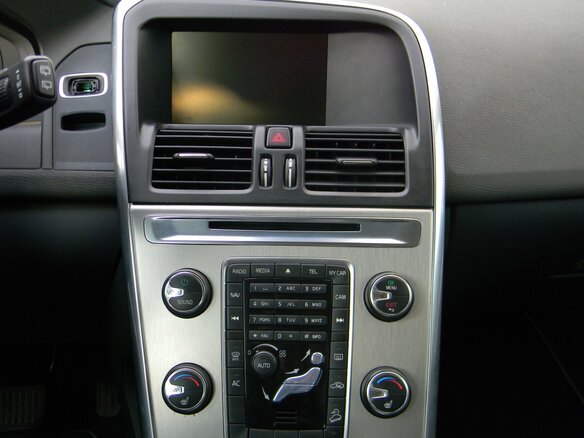 2012 Volvo XC60 I, чёрный - вид 13