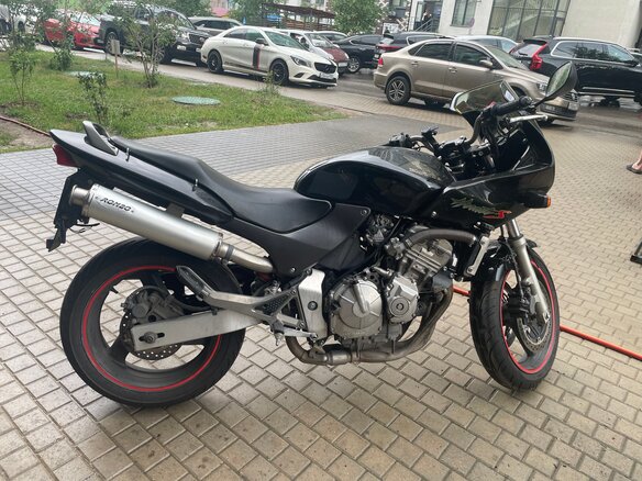 2001 Honda CB 600F Hornet, чёрный, 350000 рублей - вид 4