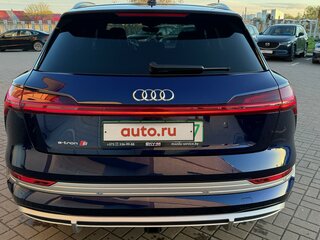 2022 Audi e-tron S, синий, 4179201 рублей, вид 3
