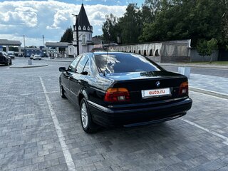 2002 BMW 5 серии 525i IV (E39) Рестайлинг, чёрный, 690000 рублей, вид 5