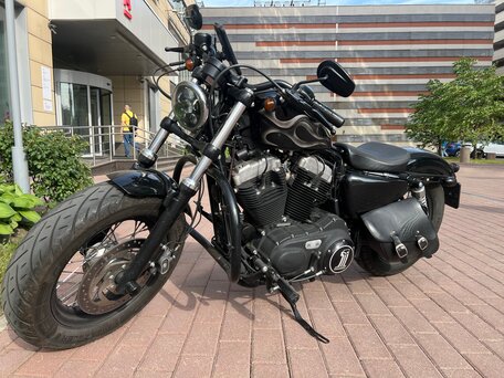 2013 Harley-Davidson Sportster 1200, чёрный, 950000 рублей, вид 4