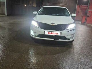 2014 Kia Rio III, белый, 600000 рублей, вид 1