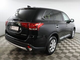 2018 Mitsubishi Outlander III Рестайлинг 3, чёрный, 2400000 рублей, вид 5
