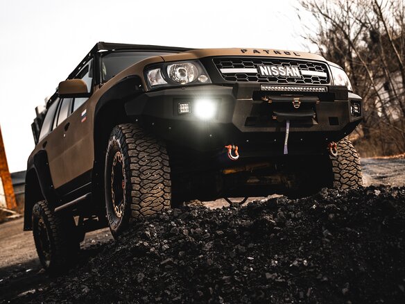 2011 Nissan Patrol V (Y61) Рестайлинг, серый, 5999995 рублей - вид 5