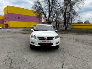 2010 Volkswagen Tiguan I, белый, 800000 рублей, вид 1