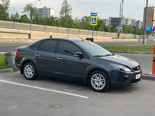 2010 Ford Focus II Рестайлинг, серый, 790000 рублей, вид 1