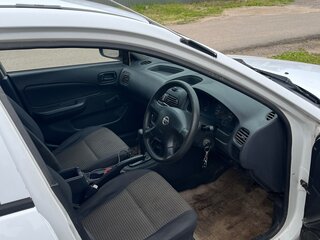2004 Nissan AD II, белый, 200000 рублей, вид 5