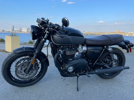 2021 Triumph Bonneville, чёрный, 1350000 рублей, вид 3