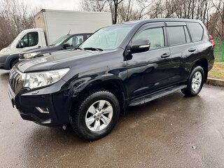 2019 Toyota Land Cruiser Prado 150 Series Рестайлинг 2, чёрный, 4390000 рублей, вид 1