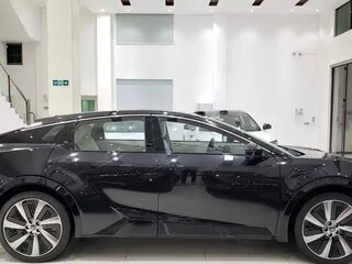 2026 Toyota bZ5 550, чёрный, 4052033 рублей, вид 4
