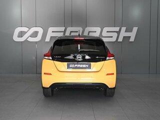 2018 Nissan Leaf II (ZE1), жёлтый, 1685000 рублей, вид 4