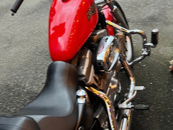 2010 Harley-Davidson Sportster 883, красный, 550000 рублей - вид 1