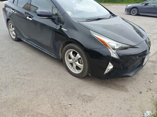 2017 Toyota Prius IV (XW50), чёрный, 1530000 рублей, вид 2