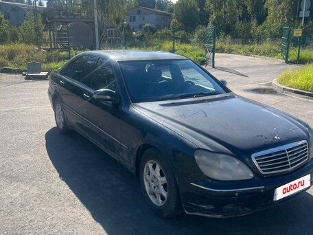 2002 Mercedes-Benz S-Класс 500 IV (W220), чёрный, вид 2
