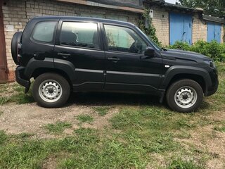 2025 Lada (ВАЗ) Niva Travel I, чёрный, 1190000 рублей, вид 2