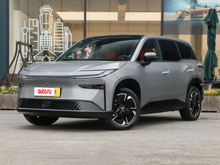 2026 Toyota bZ3X 58.3 kWh, серебристый, 2880000 рублей, вид 1
